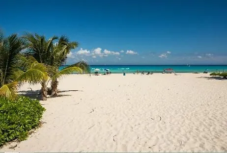 Xaman Ha -steps From The Playa del Carmen