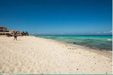Xaman Ha -steps From The Pousada Playa del Carmen